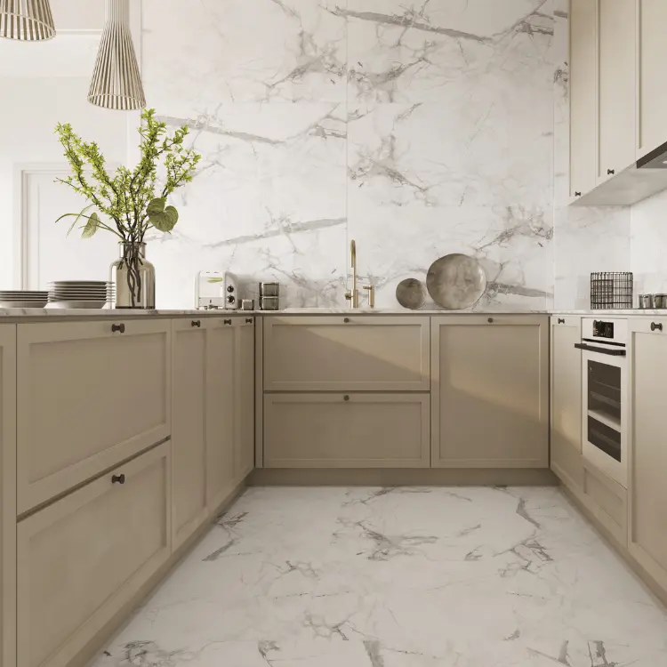 FROSTEDMARBLESPC2 – panel SPC do wykończenia ściany w łazience