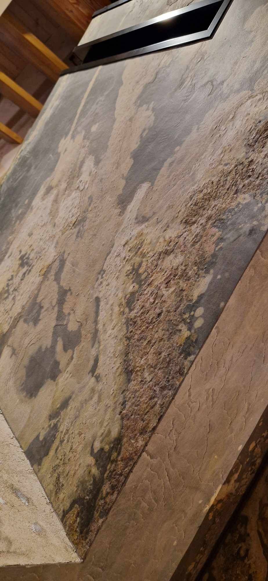 Kamień elastyczny Earthstone Clay 122x244x0,3 cm – kamień elastyczny na ścianę do łazienki