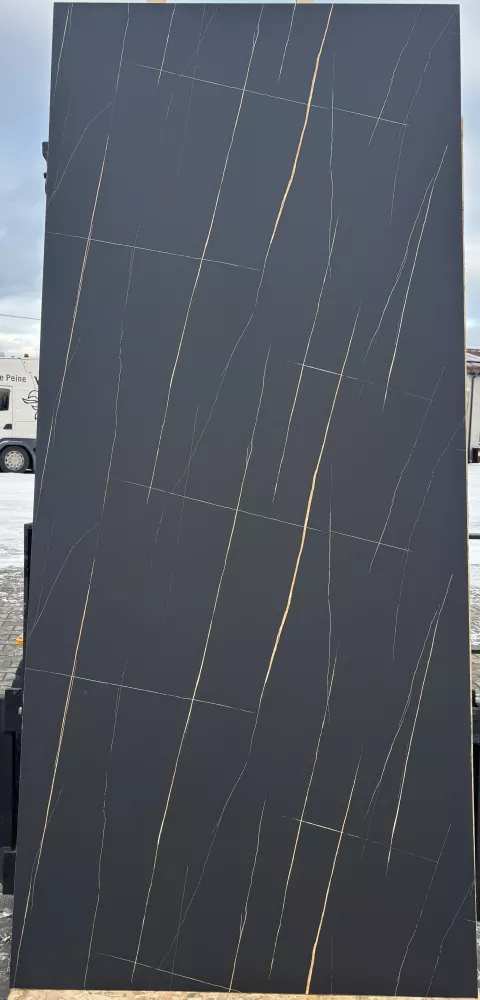 midnight-black-mat-280-cm-x-122-cm (1) – aranżacja łazienki i szybka metamorfoza wnętrza