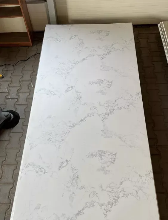 plyta-scienna-crystal-white-mat-280-cm-x-122-cm (1) – płyta ścienna PVC do szybkiego remontu łazienki