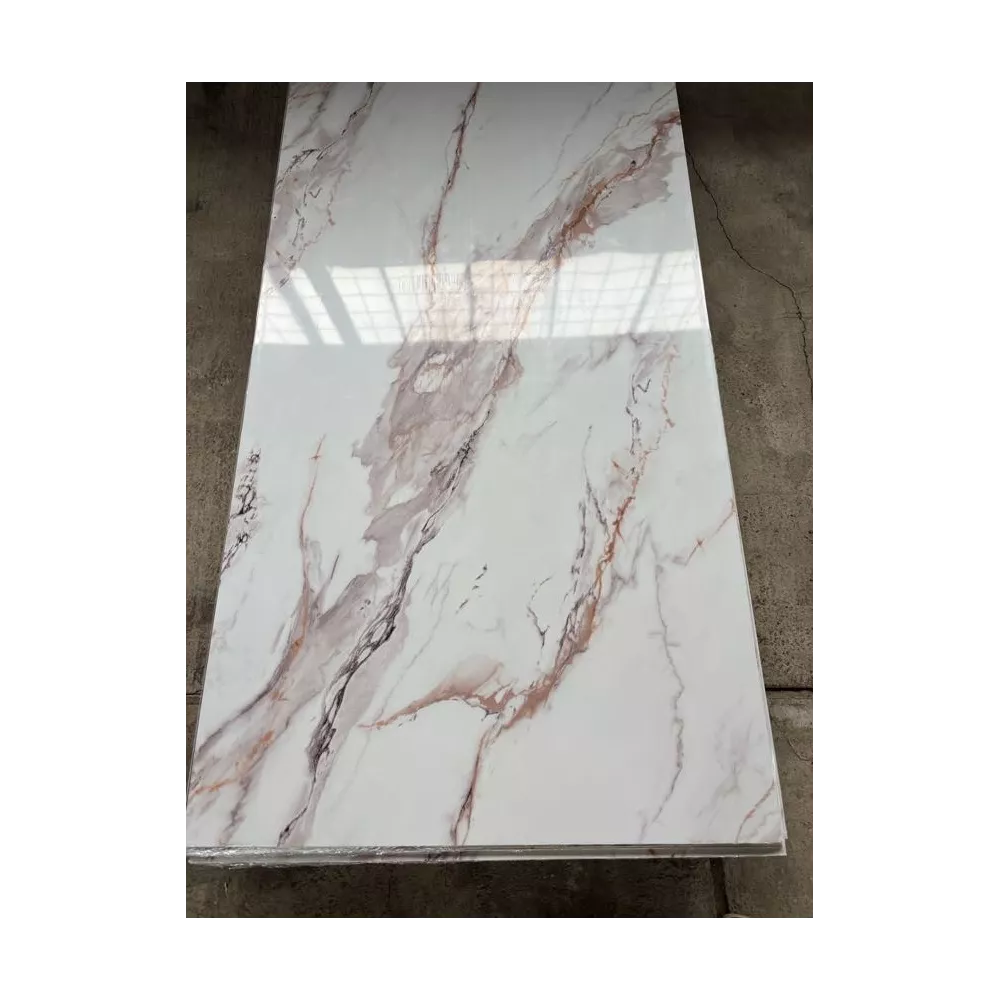 Płyta PVC Biały Beż Połysk 280×122 cm – płyta ścienna PVC do szybkiego remontu łazienki
