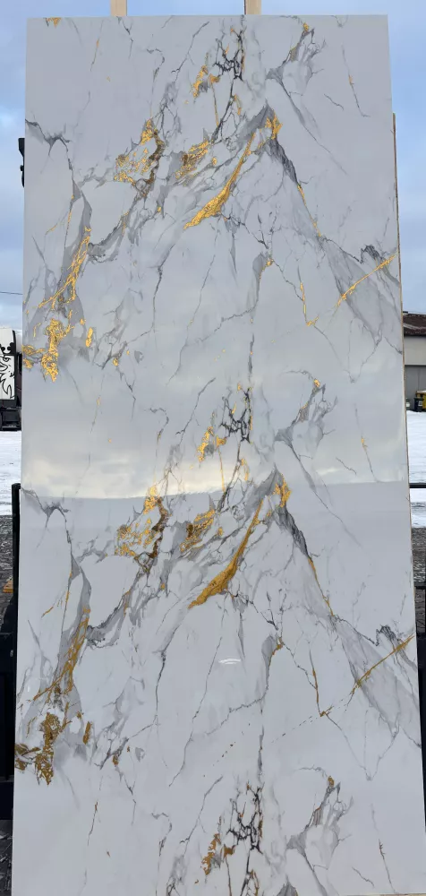 royal-gold-polysk-280-cm-x-122-cm (1) – aranżacja łazienki i szybka metamorfoza wnętrza